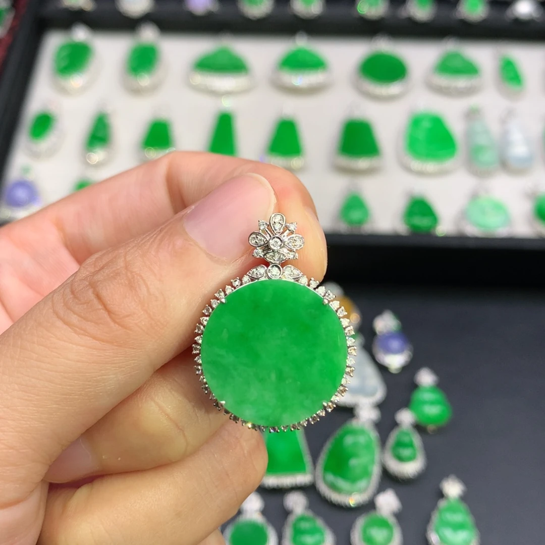 翡翠18K金镶嵌吊坠(不含链)