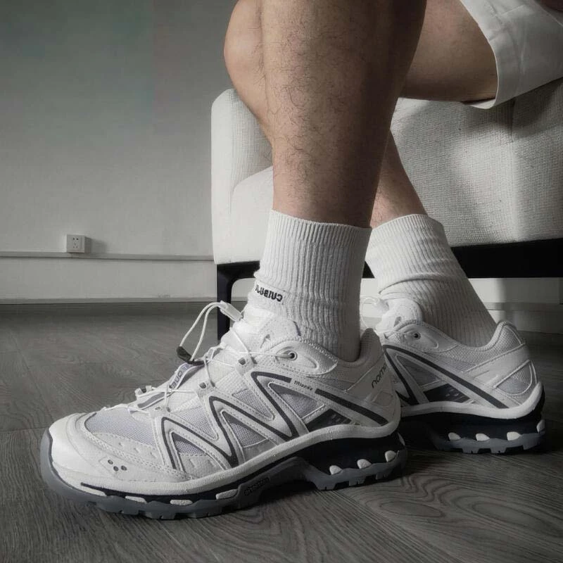 Salomon萨洛蒙 XT-QUEST 白银色 户外低帮复古运动跑步鞋410523