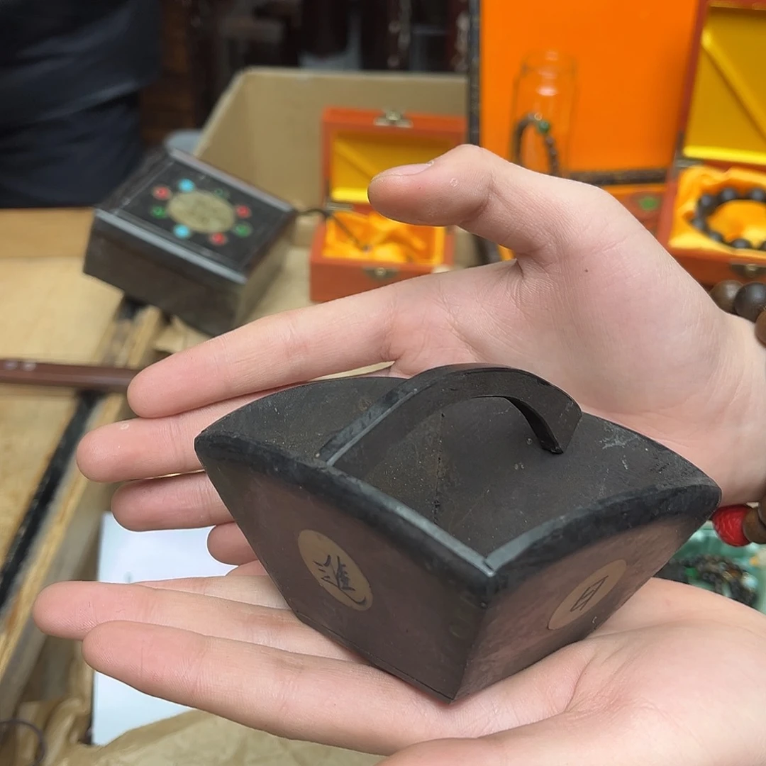 大叶紫檀（黑酸枝木类）