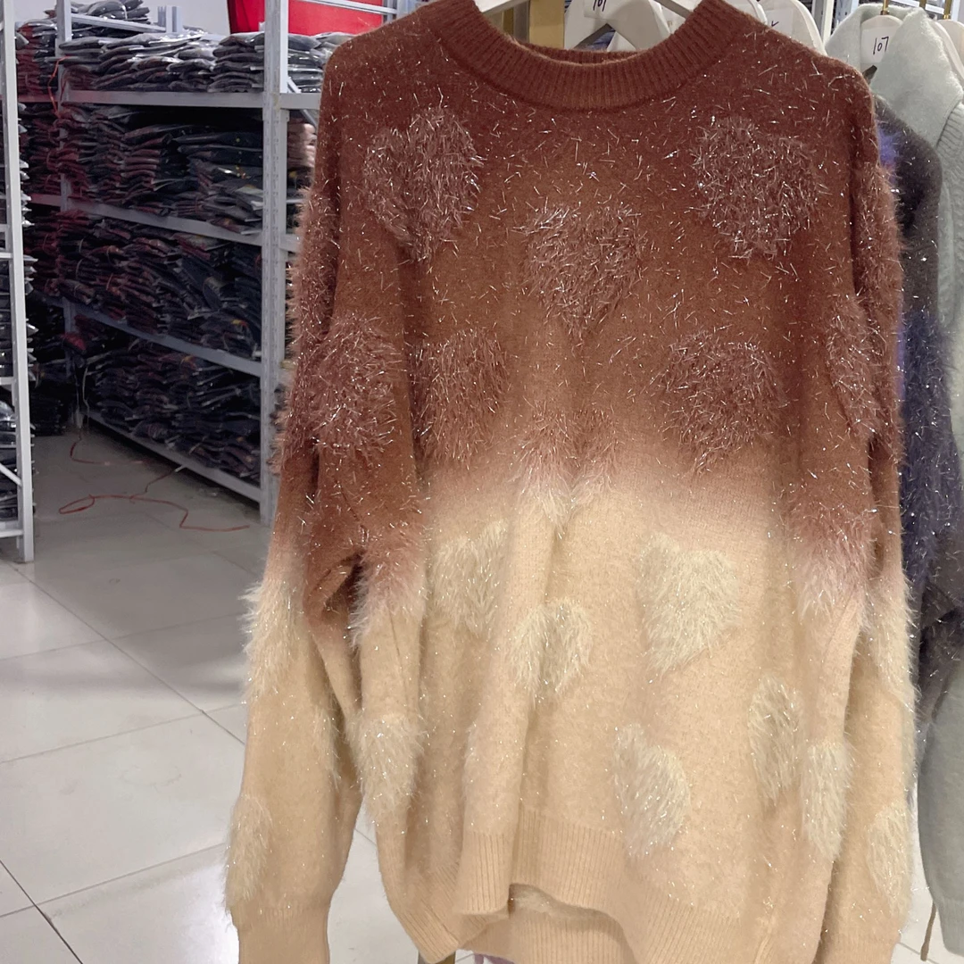 D999-3946 宠粉福利！韩系秋冬百搭显瘦气质毛衣女