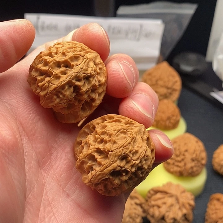 文玩核桃把件闪电18