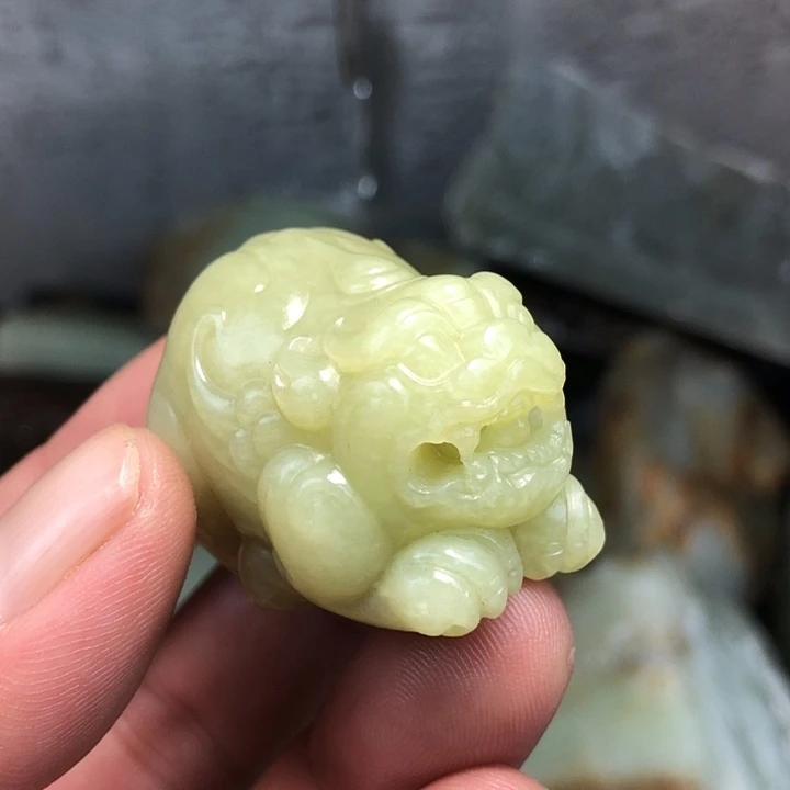 和田玉颈饰未镶嵌钓*翁