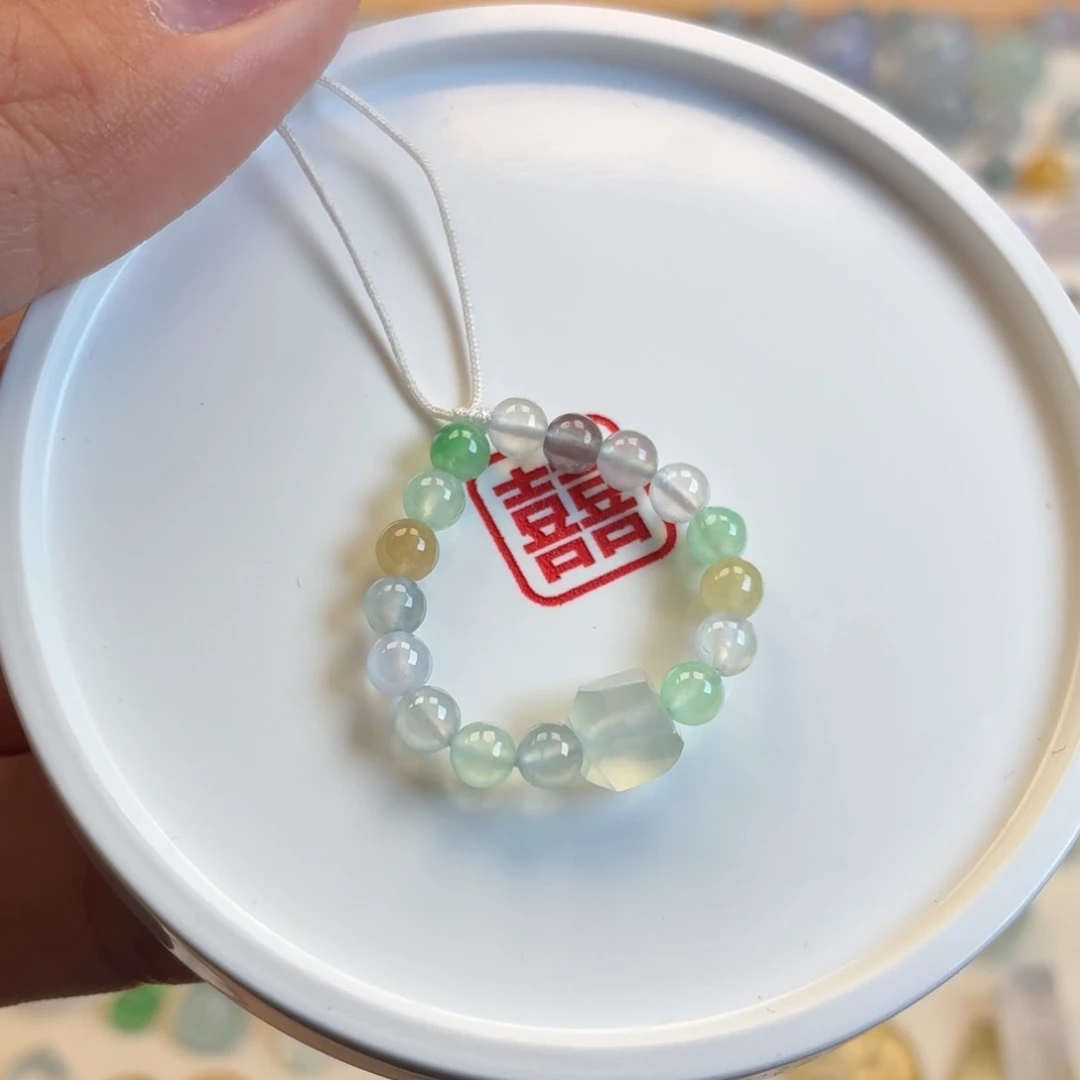 翡翠散珠马卡龙小戒圈