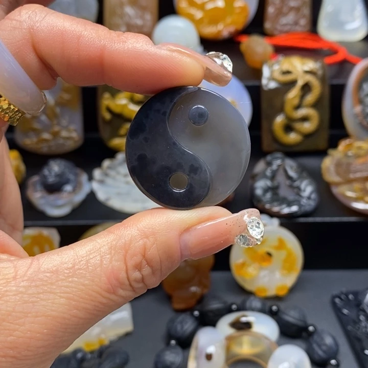 玛瑙/玉髓未镶嵌吊坠(不含链)