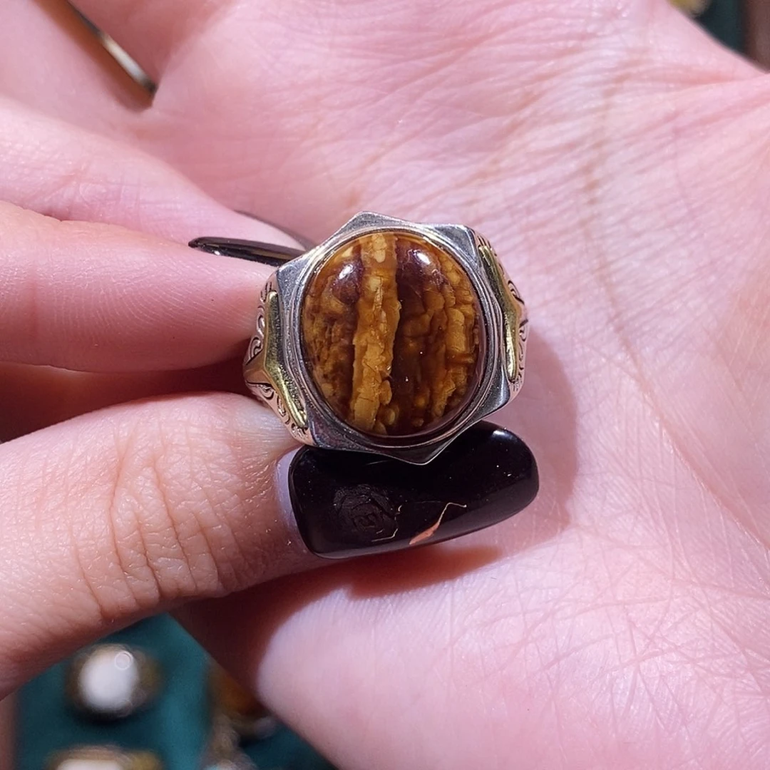 琥珀戒指银S925镶嵌D****?戒指