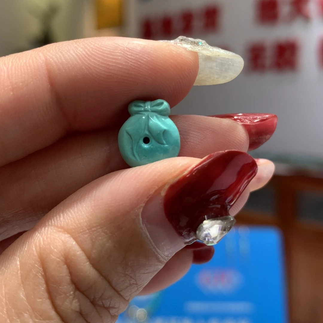 绿松石配饰未镶嵌