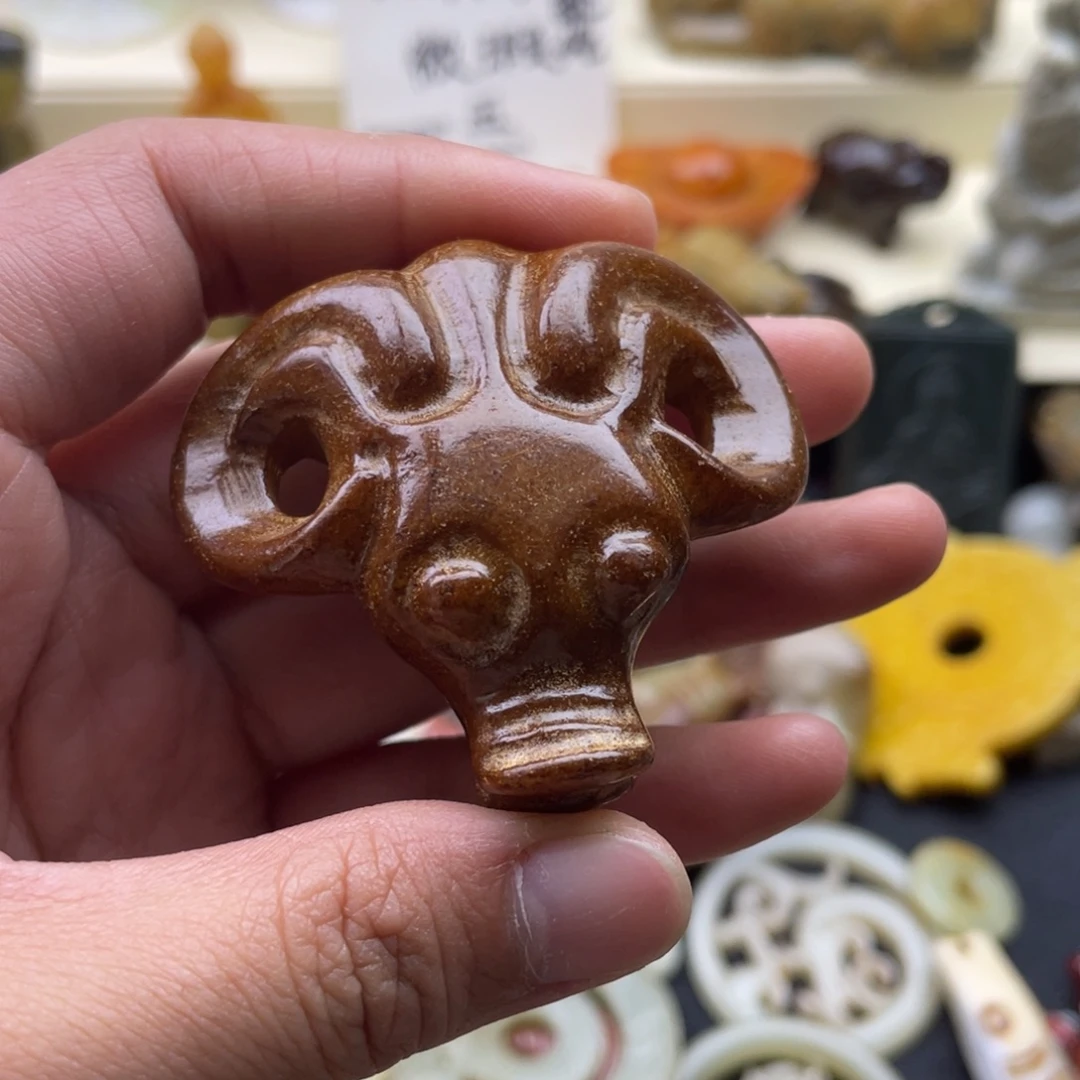 未镶嵌蛇纹石玉颈饰