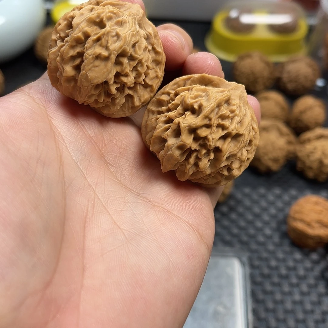 洪***森吊坠文玩核桃文玩核桃四座楼狮子头
