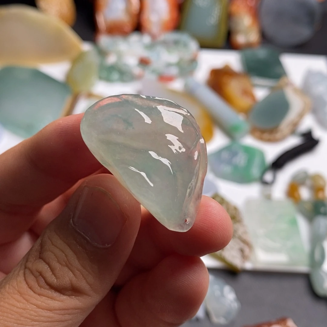 定制翡翠未镶嵌冰胶随形