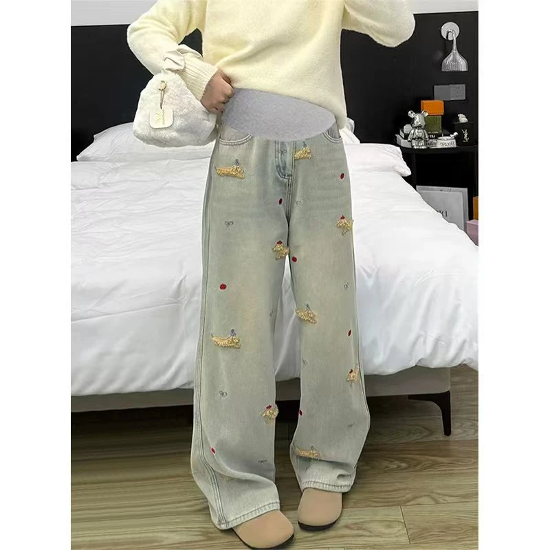 孕妇牛仔裤时髦刺绣休闲外穿春秋季腊肠狗孕妇裤子托腹保暖长裤女