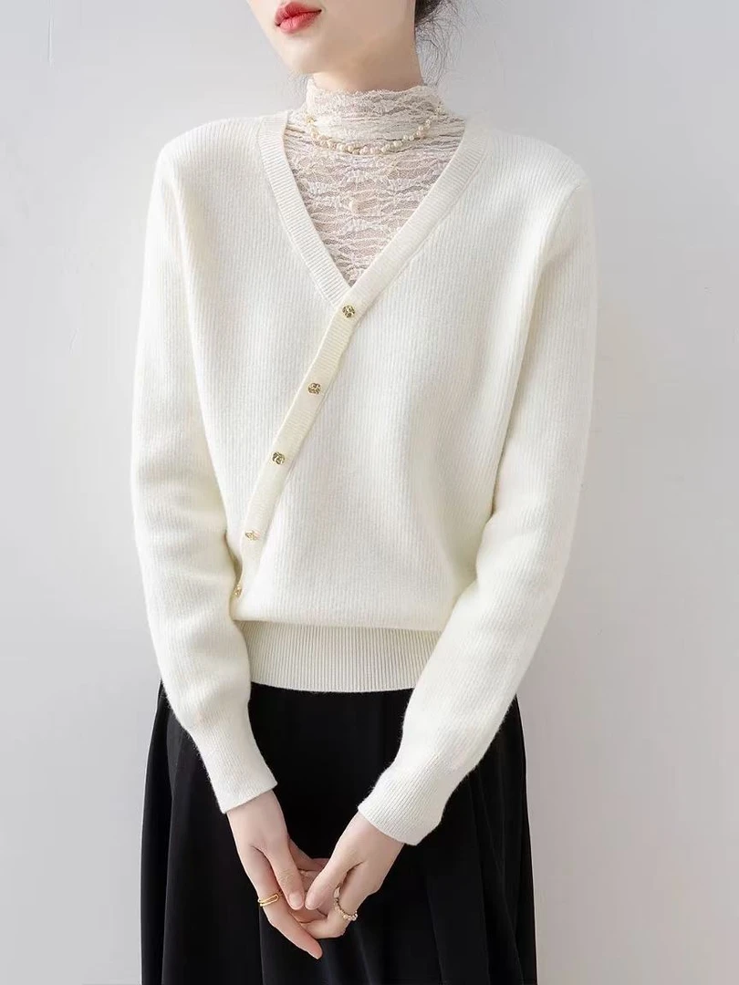 7781-CQ新款蕾丝高领斜排扣针织上衣（80-135）