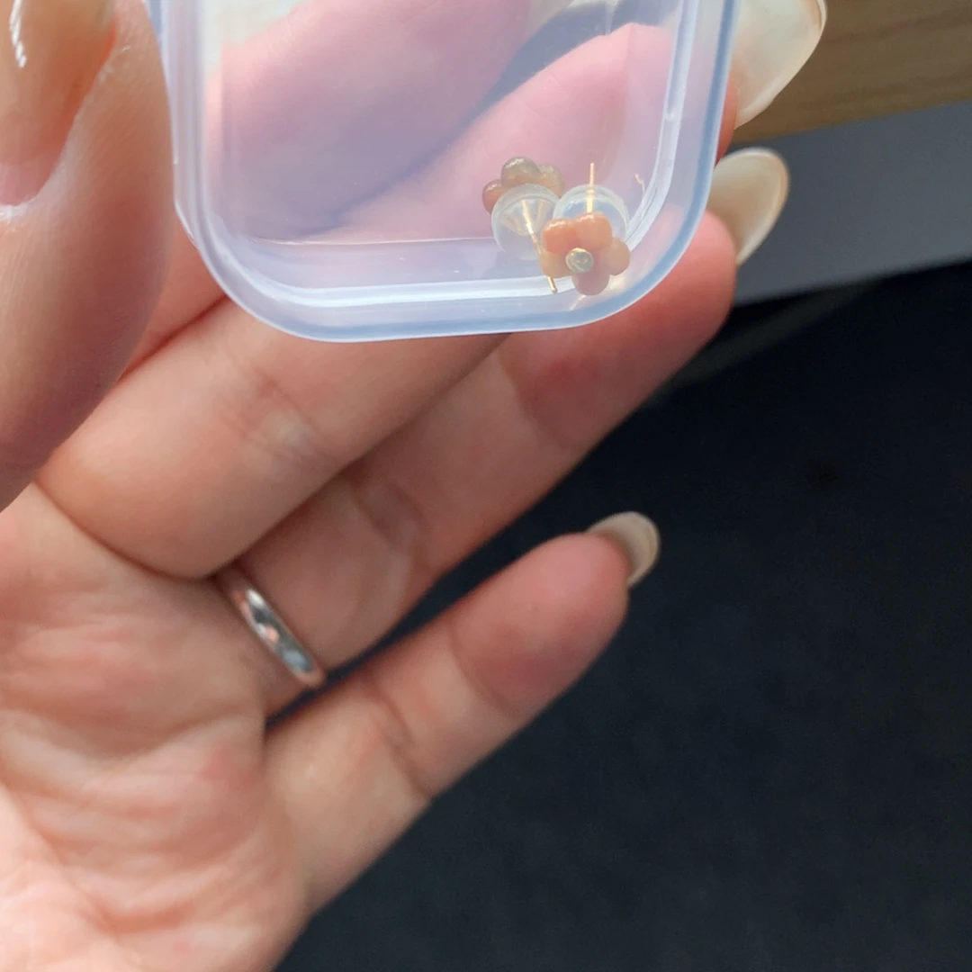 翡翠18K金镶嵌颈饰吊坠