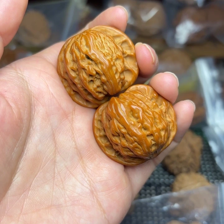 文玩核桃吊坠磨盘