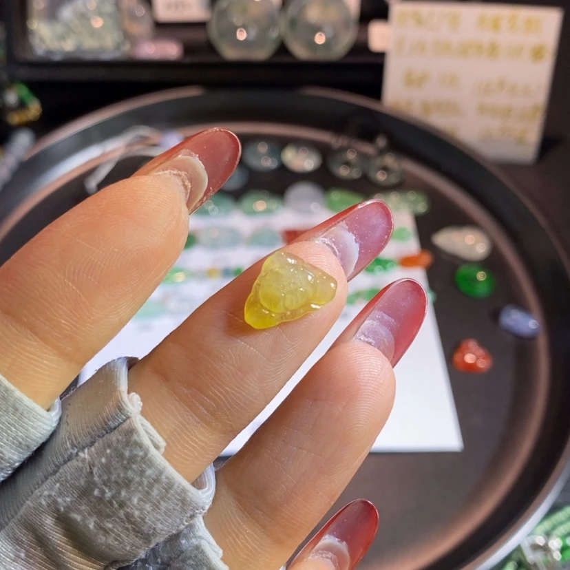 【闪购商品】翡翠挂件未镶嵌花