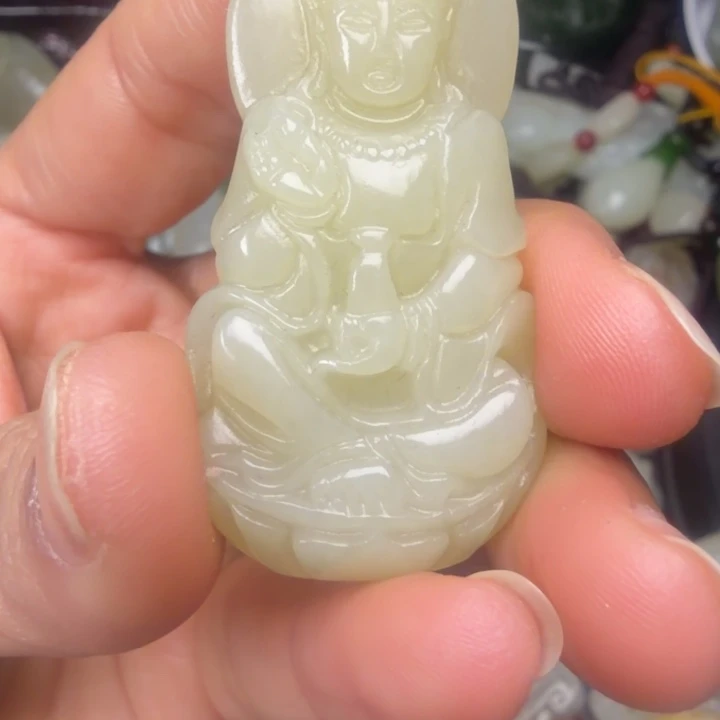 和田玉未镶嵌珠宝奇石