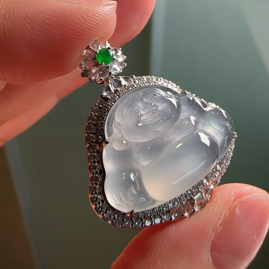 翡翠18K金镶嵌颈饰天然翡翠