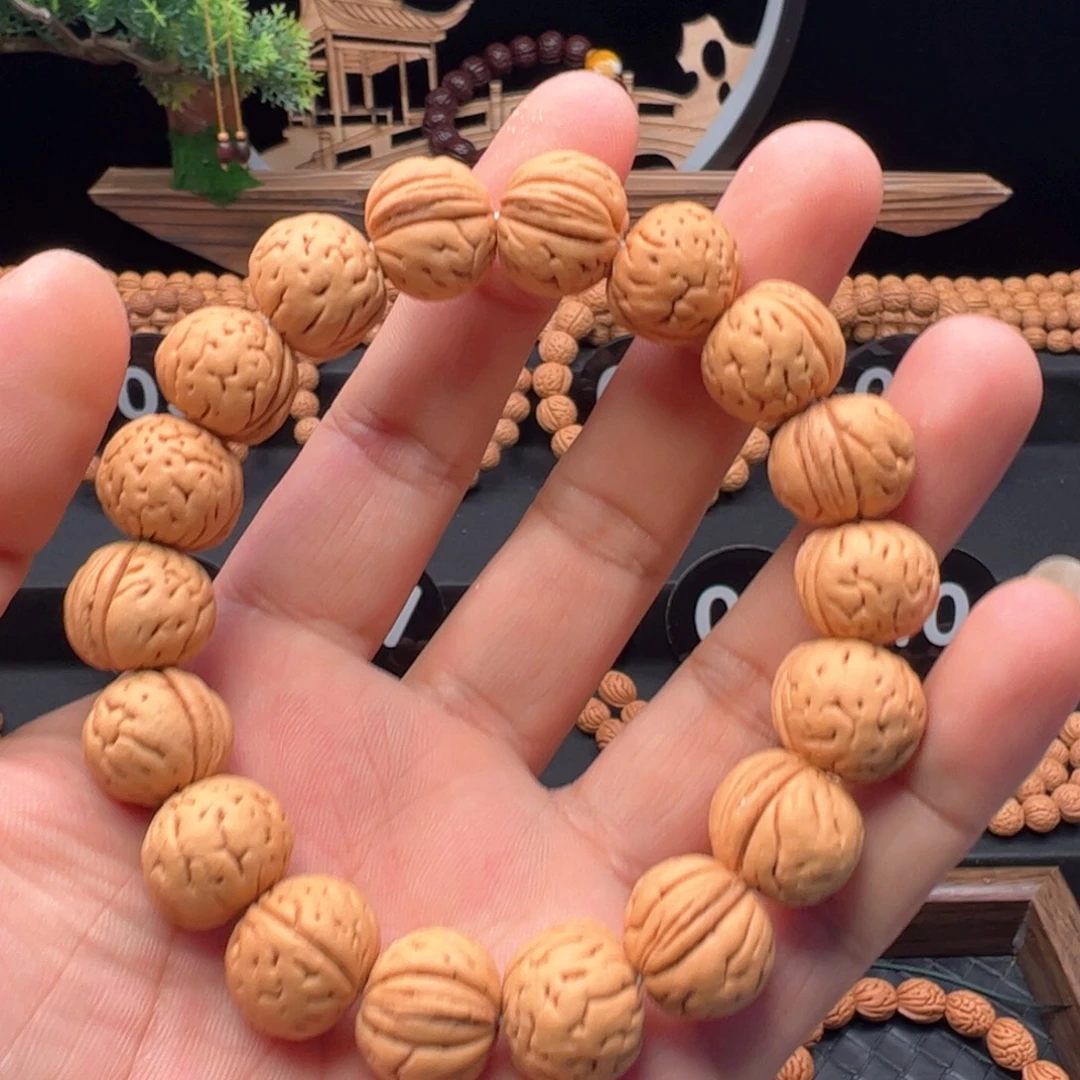 W***、文玩核桃手串精品野生桃核手串盘锦肌肉