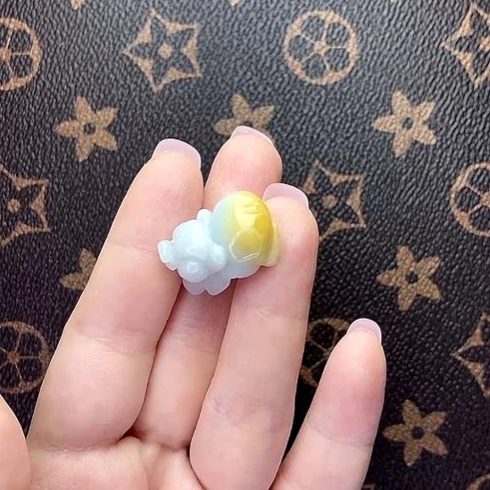 翡翠未镶嵌挂件猪