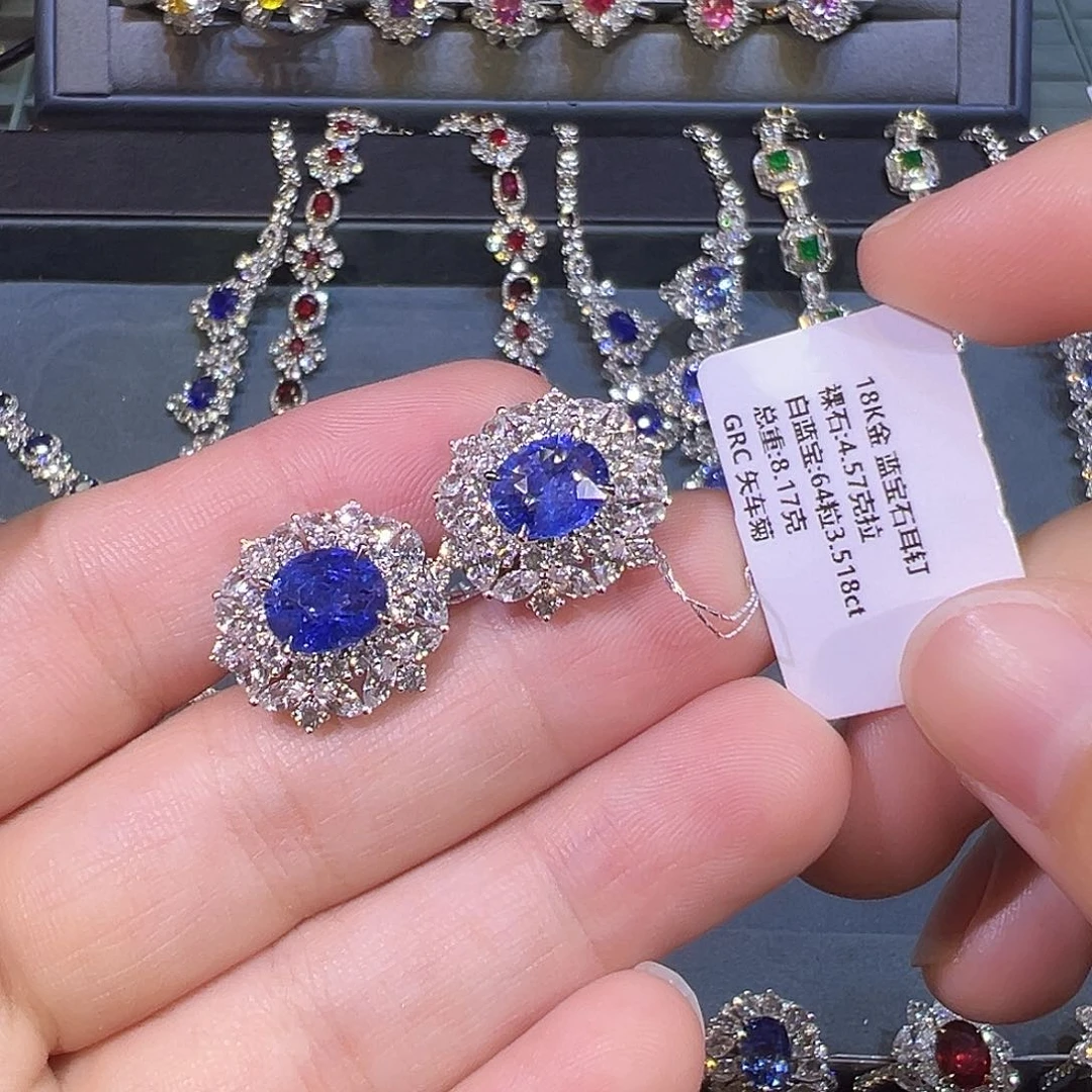 蓝宝石耳钉18K金镶嵌