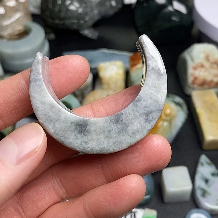 翡翠未镶嵌颈饰天然翡翠126