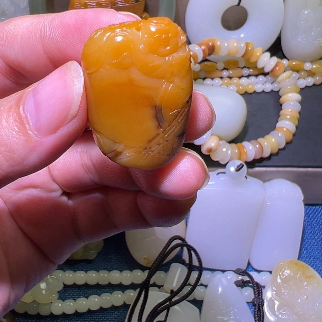未镶嵌和田玉（白玉）挂件