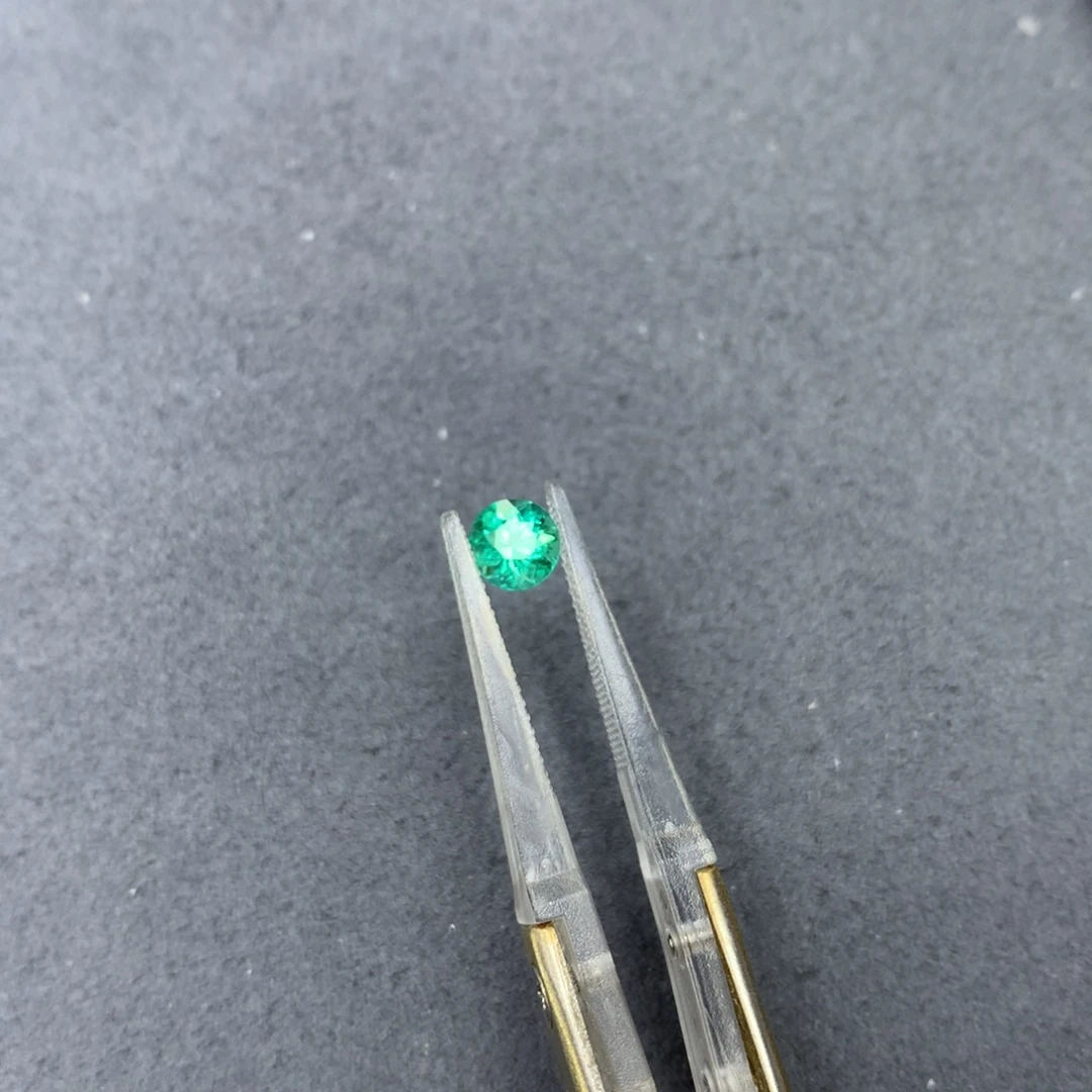 祖母绿裸石0.62ct祖母绿