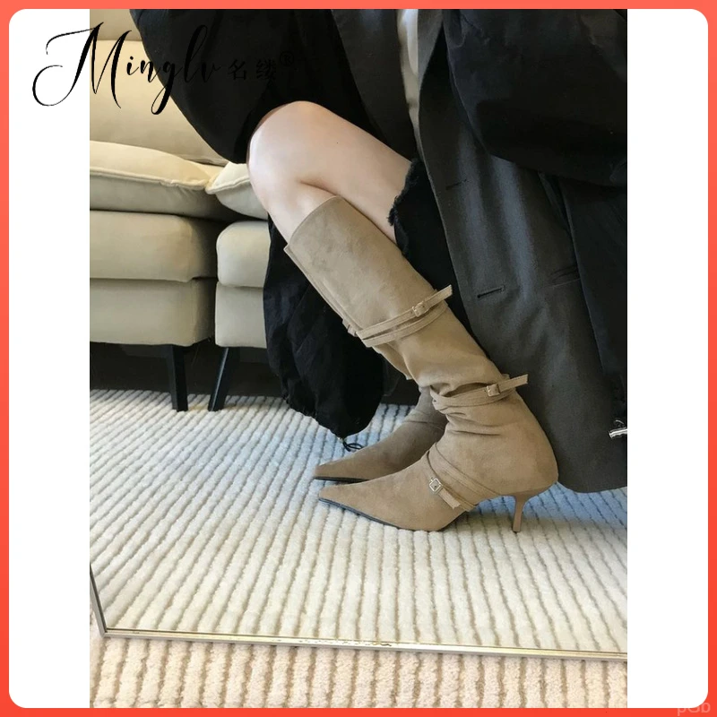 名缕高端流行爆款长筒小个子卡其色尖头细跟高跟时尚女时装靴