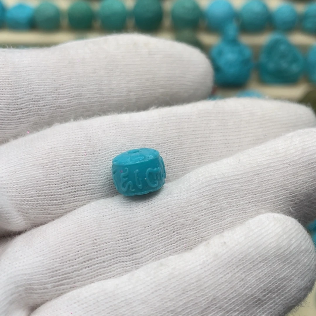 绿松石未镶嵌颈饰卡9.8-7