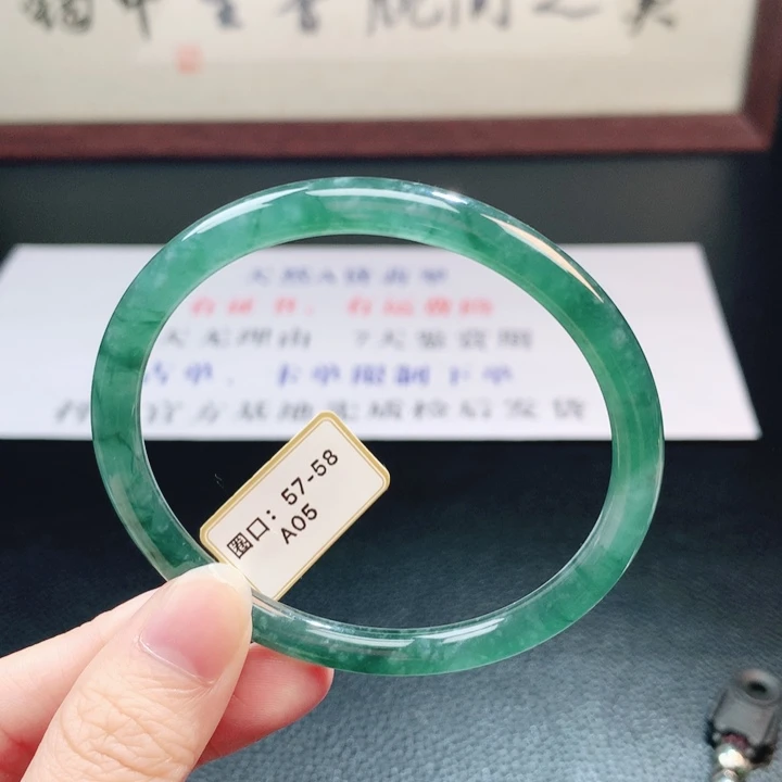 翡翠未镶嵌手镯翡翠手镯101