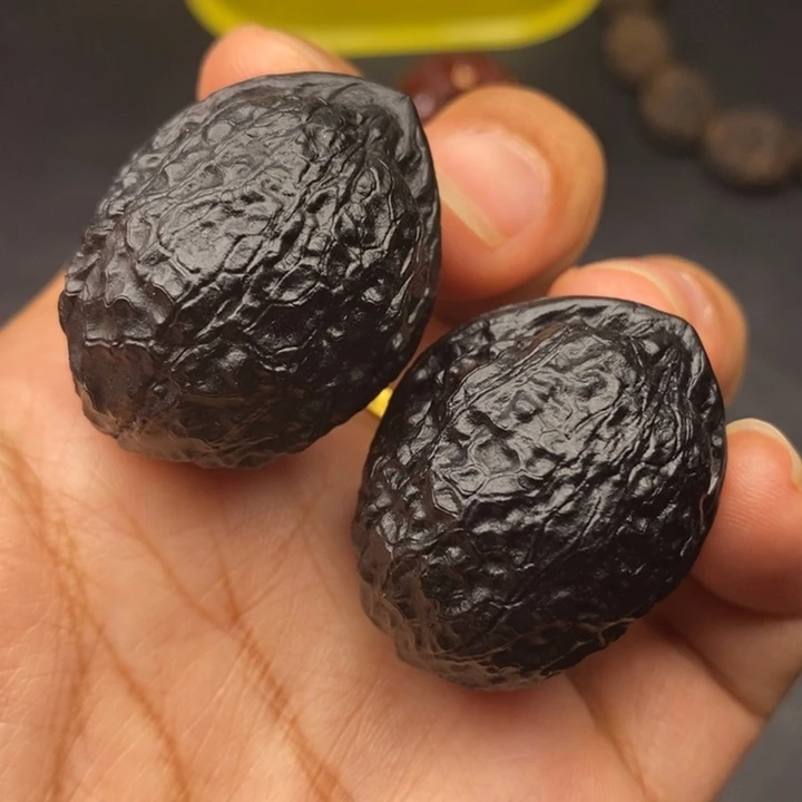 文玩核桃吊坠33尺蟒纹龙蛋
