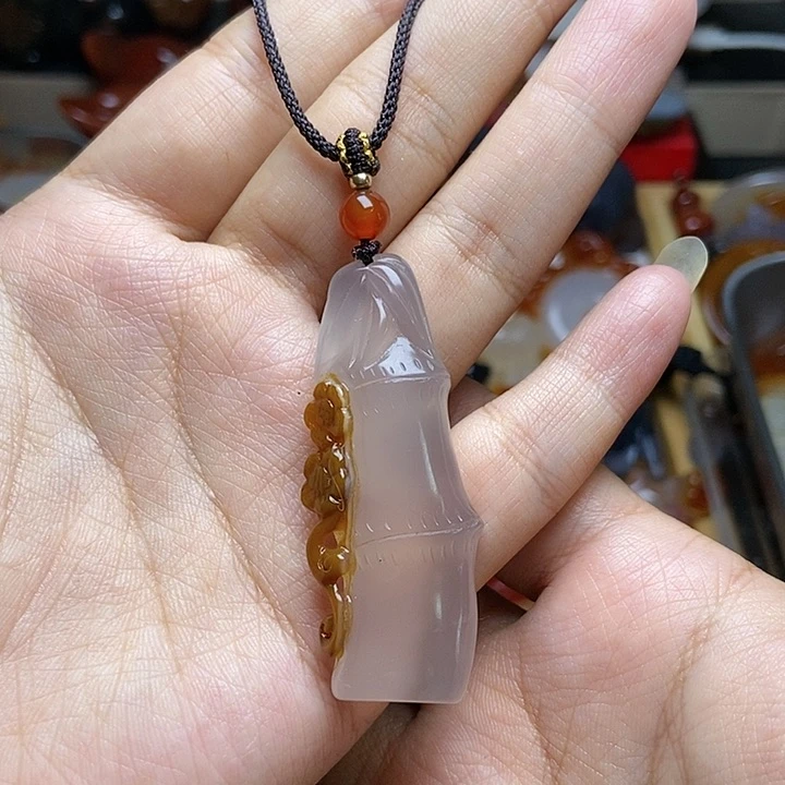 玛瑙/玉髓颈饰未镶嵌