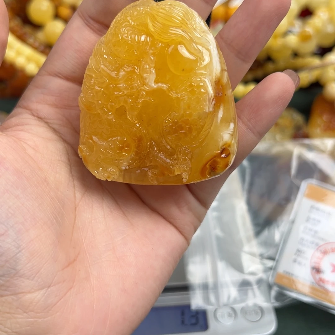 琥珀未镶嵌珠宝奇石