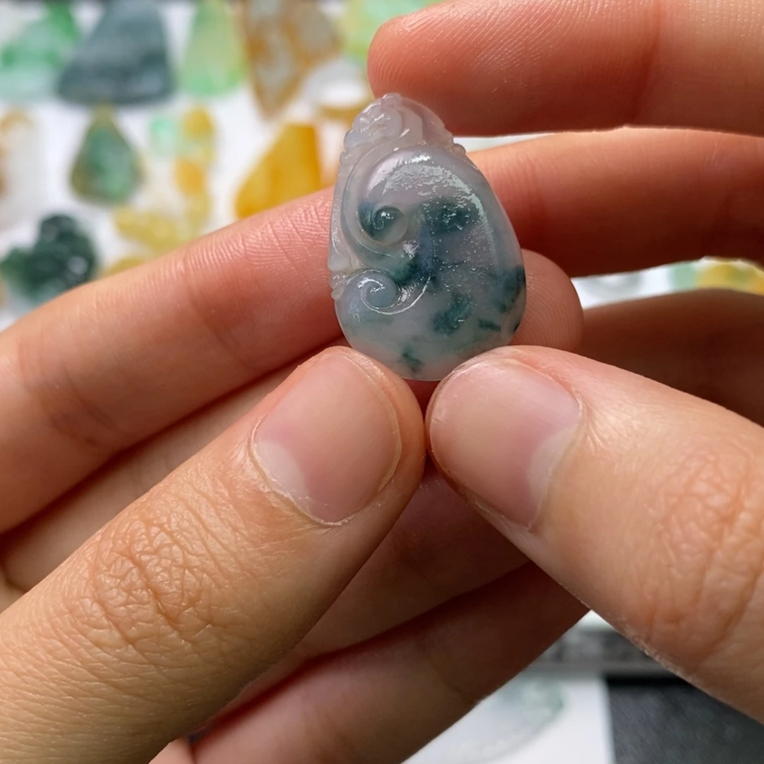 定制翡翠未镶嵌吊坠