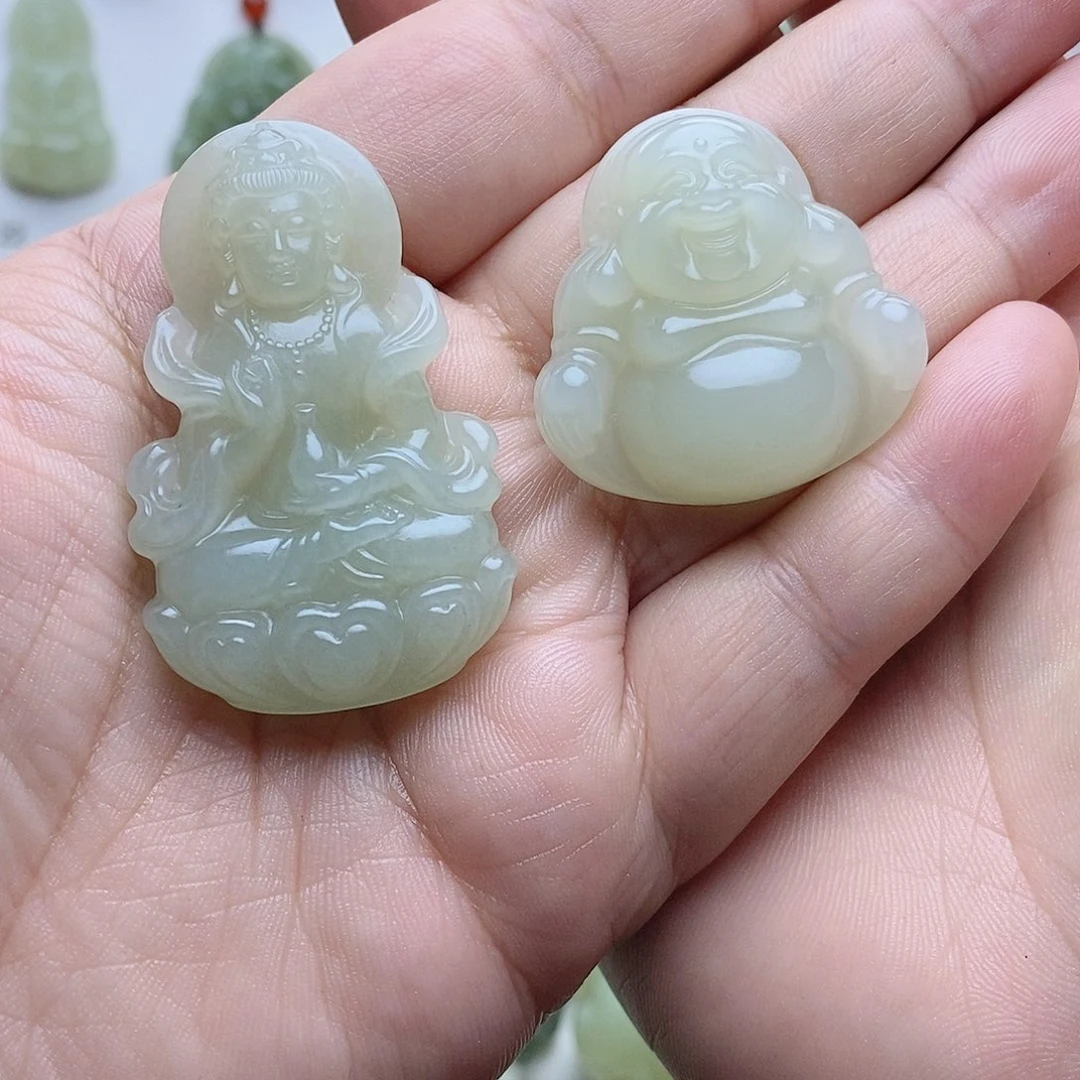 颈饰未镶嵌和田玉