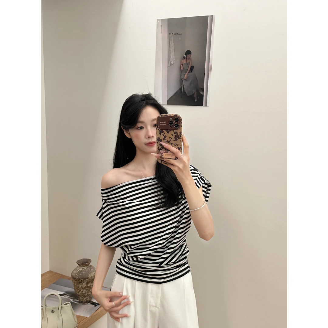 5077#【条纹yyds！】“一衣三穿”巨遮肉显瘦别致蝙蝠袖百搭T恤