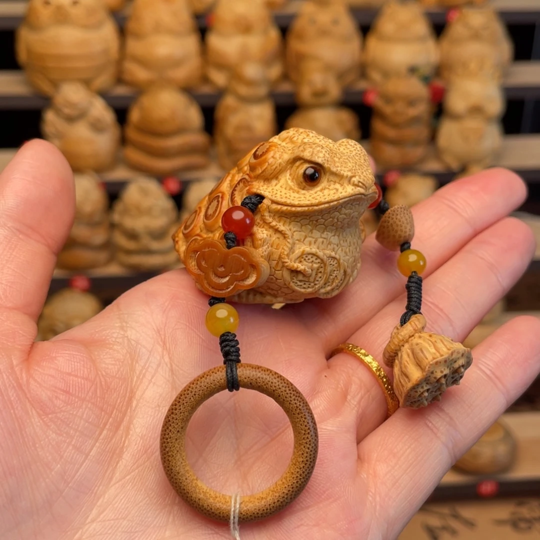 竹张念超竹根雕座山鹰蟾