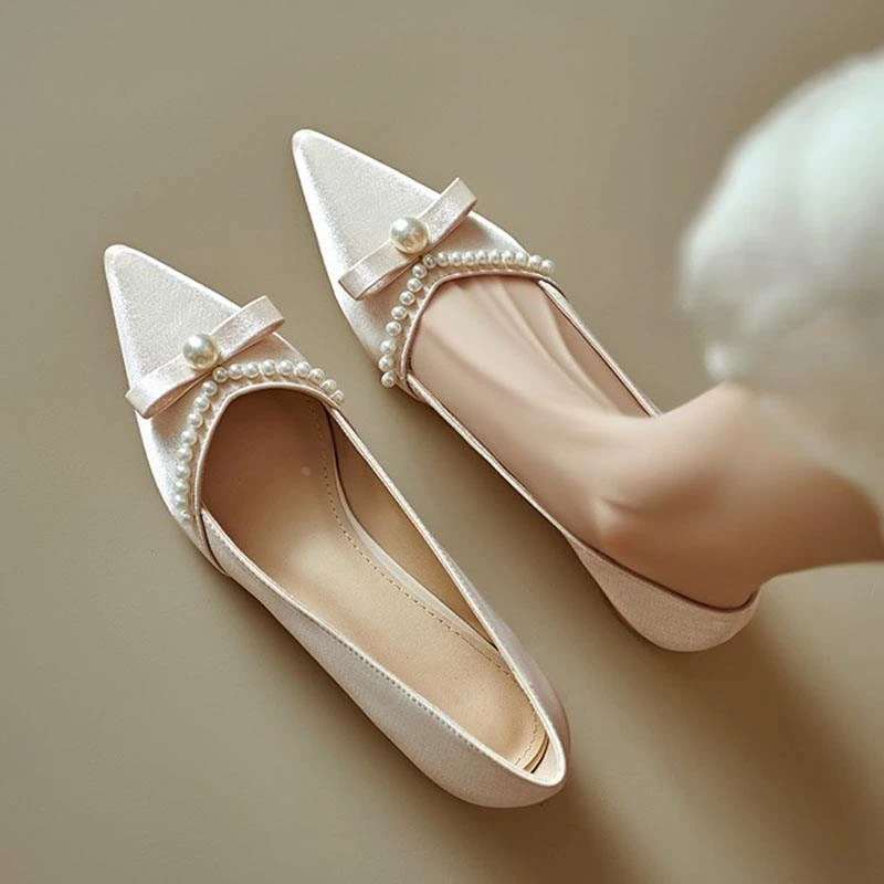 版！法国珍珠蝴蝶结尖头女鞋，美丽的春天优雅的新娘婚礼鞋