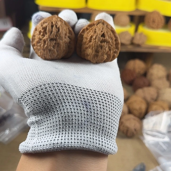 吕***布核桃手串/手链三角白42文玩核桃啊