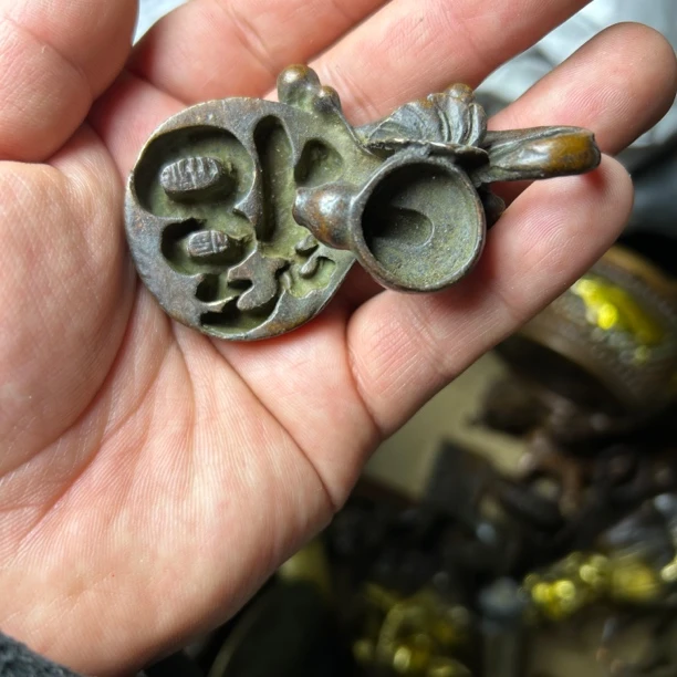 福子倒流香摆件一个