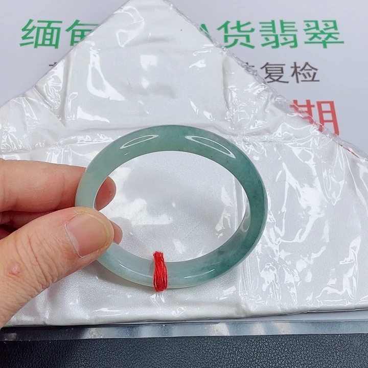 水***晶未镶嵌手镯翡翠翡翠手镯
