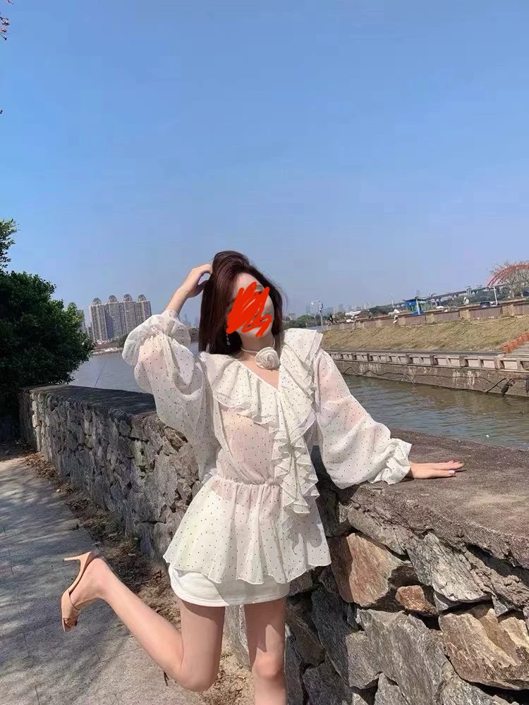大码新款甜美风V领荷叶边收腰微透长袖波点防晒衫
