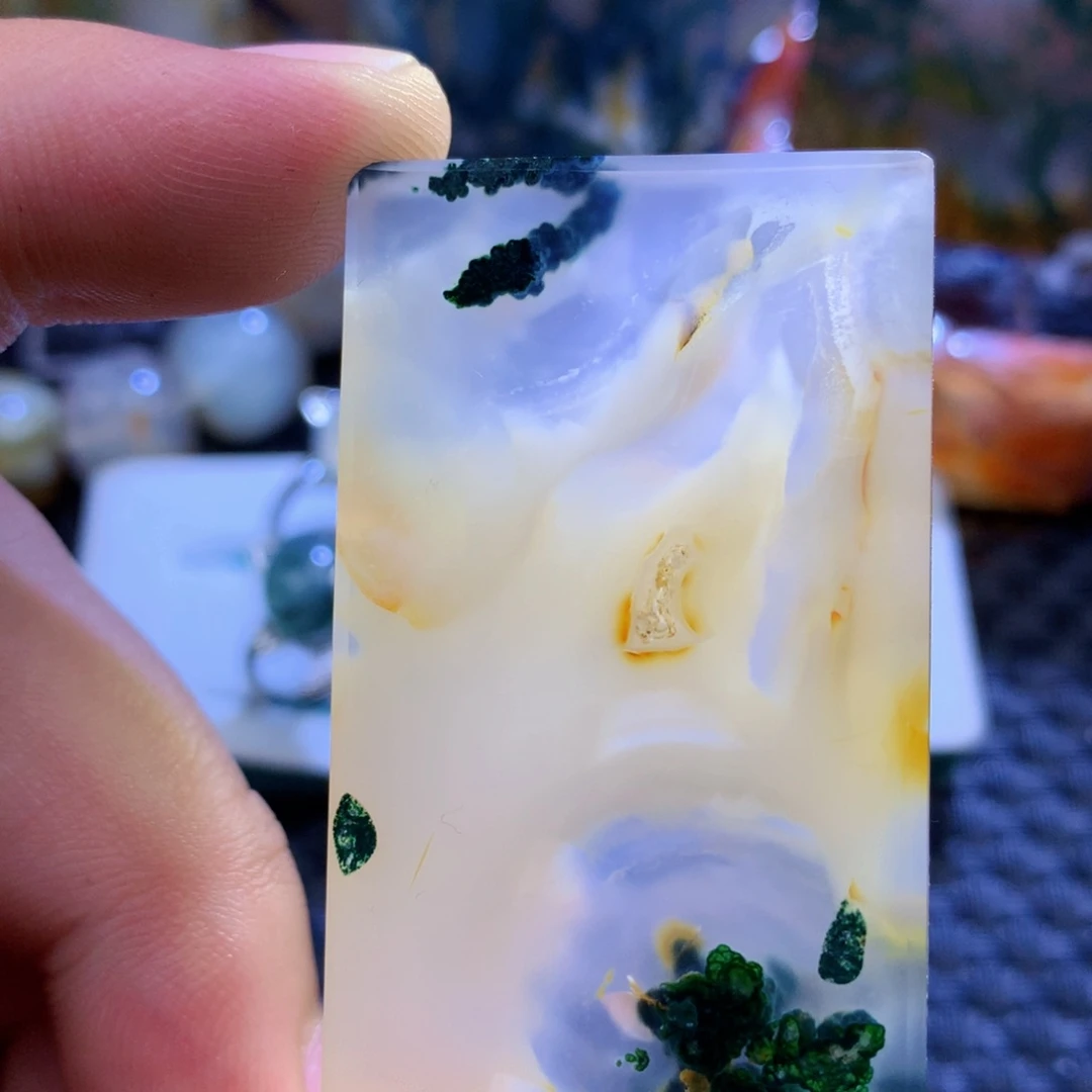 未镶嵌颈饰玛瑙/玉髓俺**下