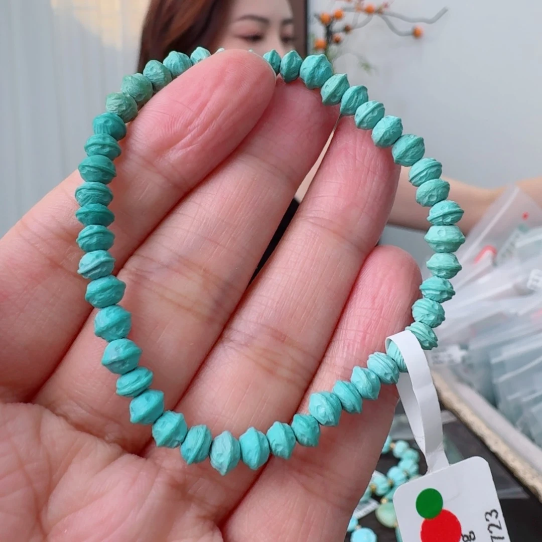 未镶嵌绿松石珠宝奇石