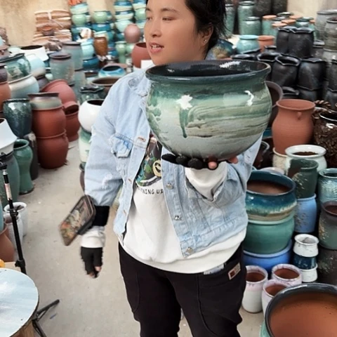 口25高18一个盆子。