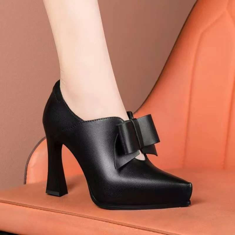 法式尖头蝴蝶结高跟鞋女气质软皮粗跟深口单鞋黑色春秋单鞋女