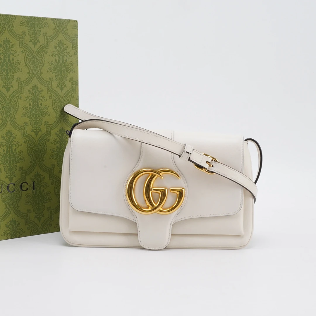 95新 GUCCI/古驰 【诗诗】arli邮差包白色/BG22015814
