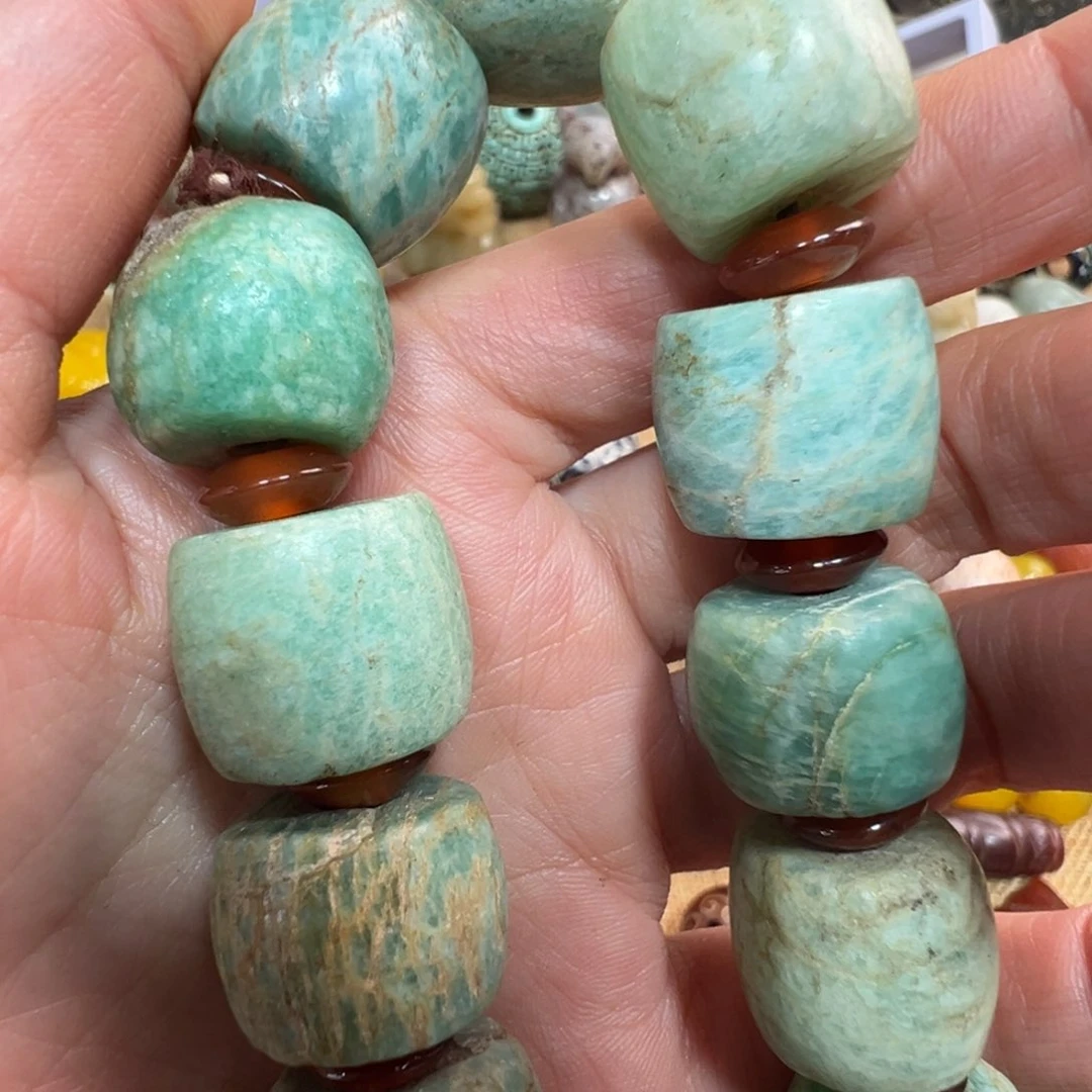 琥珀裸石未镶嵌四**雨