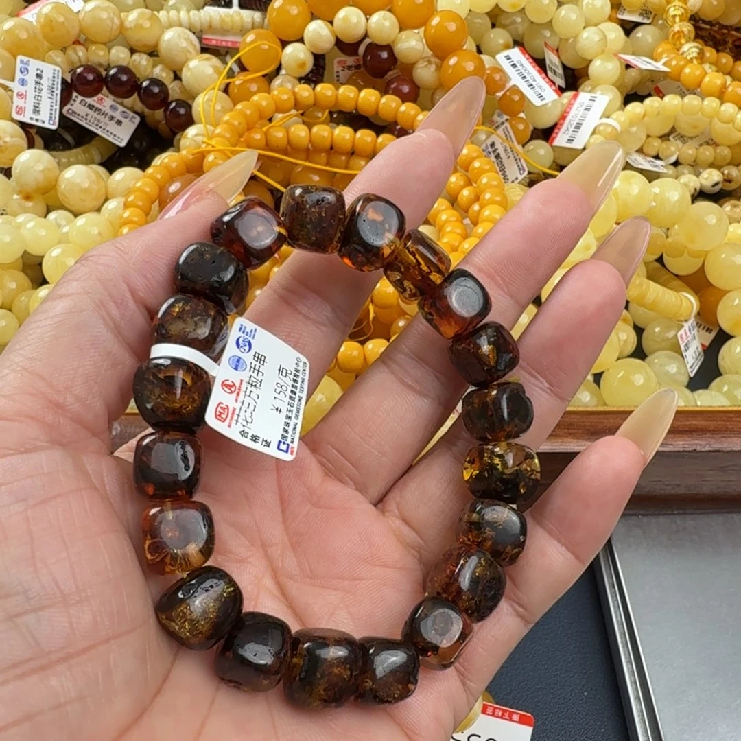 琥珀未镶嵌珠宝奇石