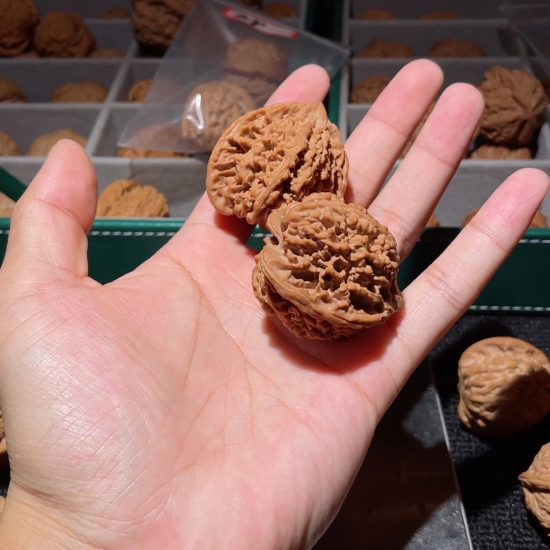 桃核把件自***?41.5全品满天星