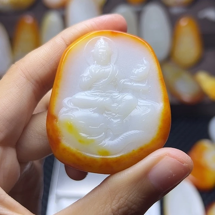 和田玉未镶嵌颈饰